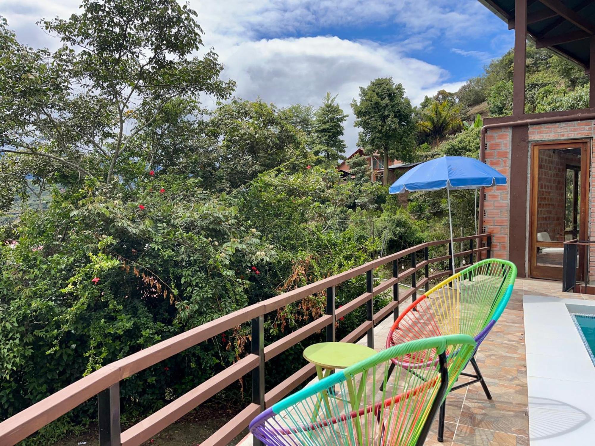 Villa Camila Hostel Coroico Exteriér fotografie